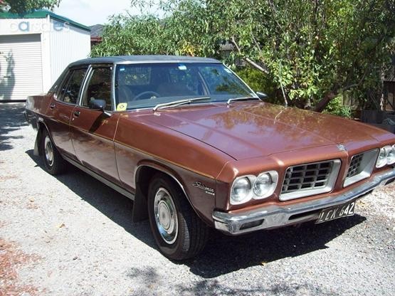 HQ Holden in Nutmeg Met — Statesman Custom Sedan