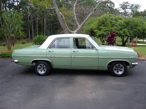 HR Holden in Finisterre Green — Special Sedan