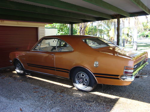 HT Holden in Daytona Bronze Met — Monaro GTS Coupe