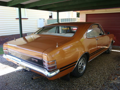 HT Holden in Daytona Bronze Met — Monaro GTS Coupe