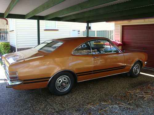HT Holden in Daytona Bronze Met — Monaro GTS Coupe