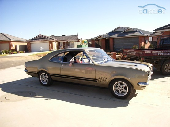 HT Holden in Platinum Met — Monaro GTS Coupe