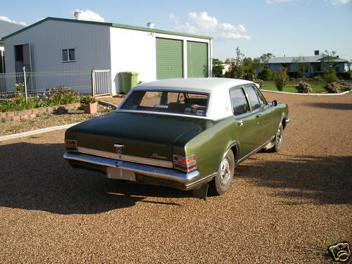 HT Holden in Kashmir White over Verdoro Green Met — Premier Sedan