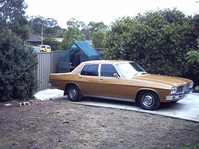 HQ Holden in Cognac Met — Statesman DeVille Sedan