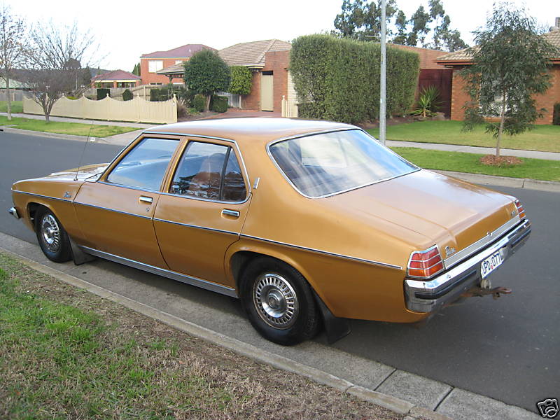 HX Holden in Contessa Gold Met — Premier Sedan
