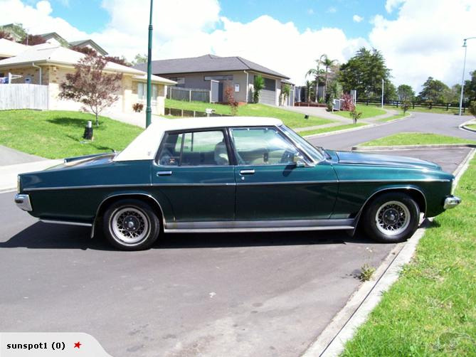 HX Holden in Cotillion White over Jade Green Met — Statesman DeVille Sedan