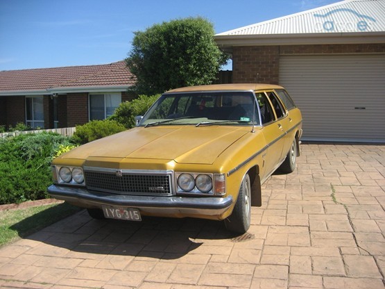 HZ Holden in Dynasty Gold Met — Premier Station Wagon