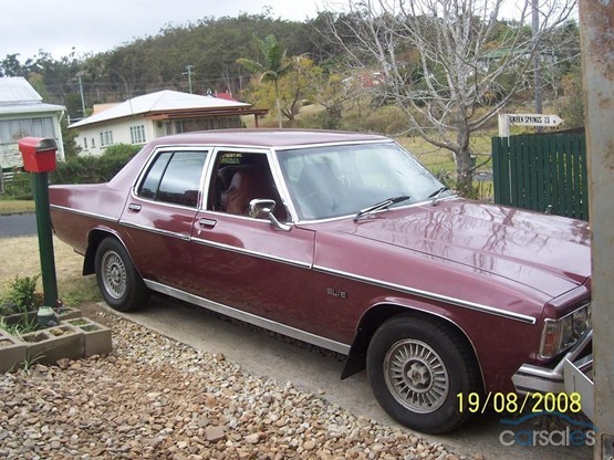 HZ Holden in Mulberry Met — Statesman SLE Sedan