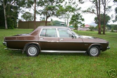 HZ Holden in Nutmeg Mk3 Met — Statesman SLE Sedan