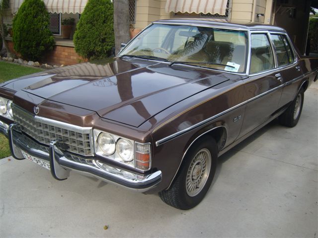 HZ Holden in Nutmeg Mk3 Met — Statesman SLE Sedan