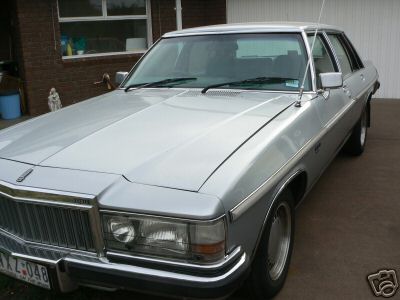 WB Holden in Anniversary Silver Met — Statesman DeVille Sedan