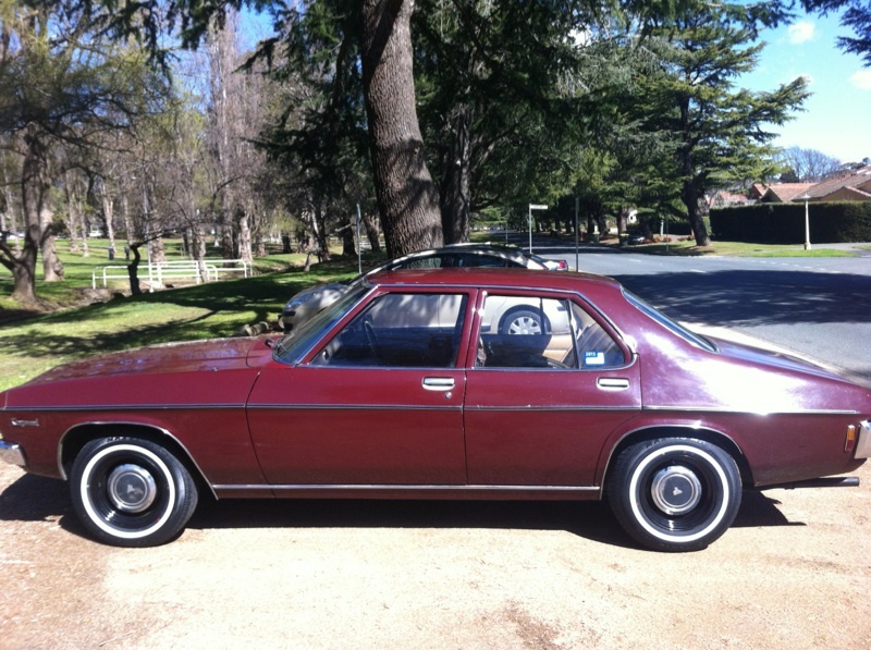 HQ Holden in Egmont Maroon Met — Kingswood Sedan