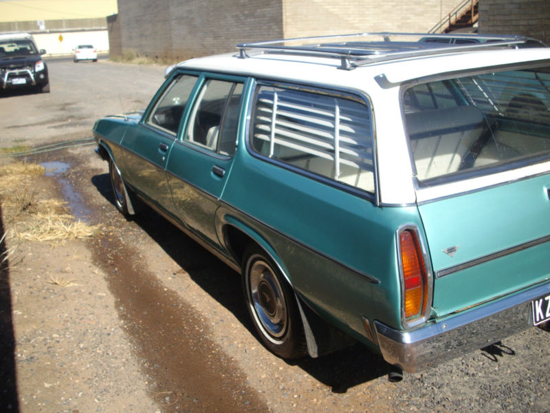 HQ Holden in Glacier White over Taormina Aqua Met — Premier Station Sedan
