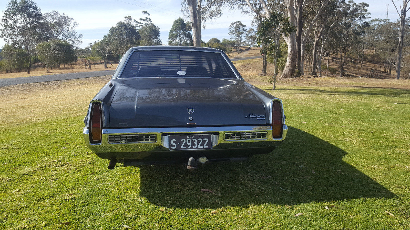 HQ Holden in Gunmetal Met — Statesman DeVille Sedan