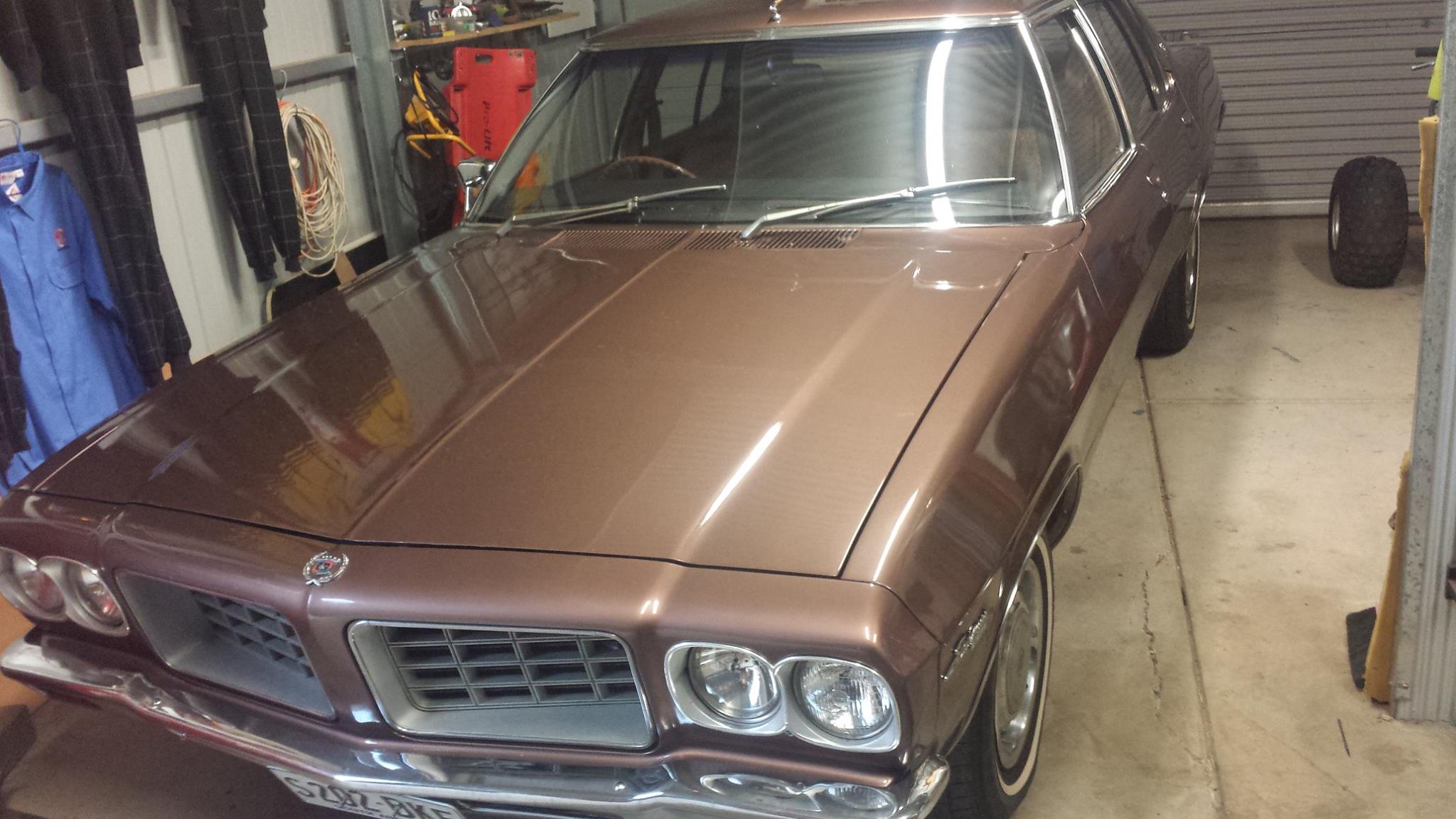 HQ Holden in Estoril Bronze Met — Statesman Custom Sedan