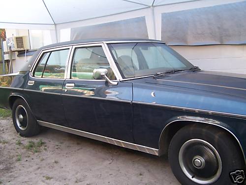 HX Holden in Corinthian Blue MK3 Met — Statesamn Caprice Sedan