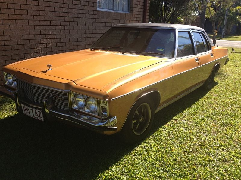 HX Holden in Titian Gold Met — Statesamn Caprice Sedan