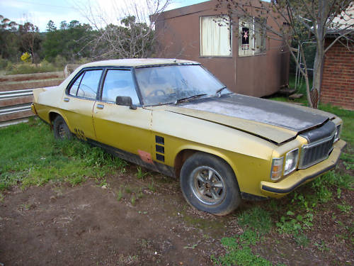 HX Holden in Sunburst Met — Monaro GTS Sedan