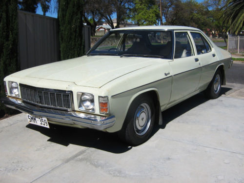 HX Holden in Chamois — Kingswood Sedan