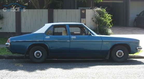 HZ Holden in Palais White over Windsor Blue Met — Kingswood SL Sedan