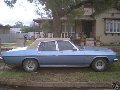 HZ Holden in Atlantis Blue Met — Statesman DeVille Sedan