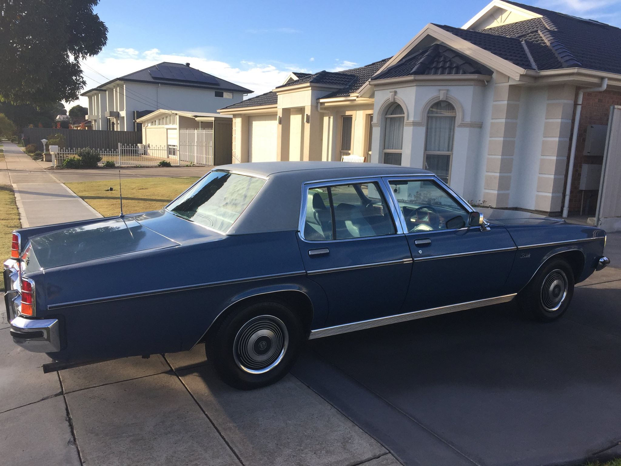 HZ Holden in Mirage Blue Met — Statesman DeVille Sedan