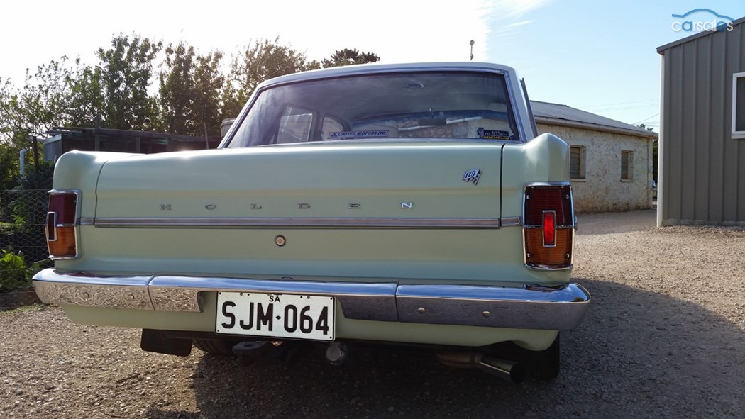 EH Holden in Fowlers Ivory over Balhannah Green — Special Sedan