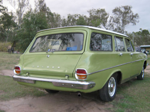 EJ Holden in Atherton Ivory over Loddon Green — Special Station Sedan