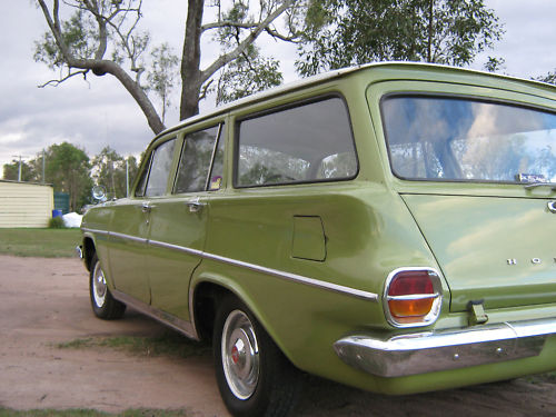 EJ Holden in Atherton Ivory over Loddon Green — Special Station Sedan