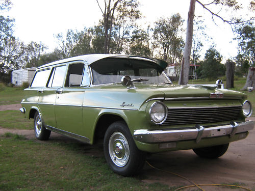 EJ Holden in Atherton Ivory over Loddon Green — Special Station Sedan