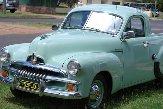 FJ Holden in Ocean Mist Green — Coupe-Utility