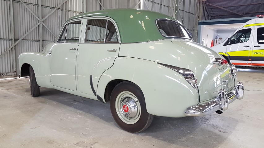 FJ Holden in Trentham Green over Satin Green — Special Sedan