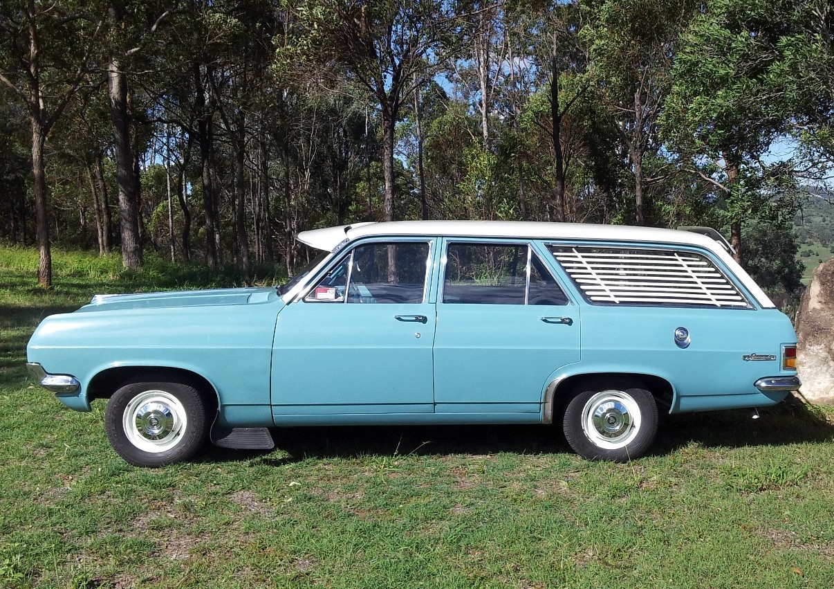 HD Holden in Fowlers Ivory over Apollo Turquoise — Special Station Sedan