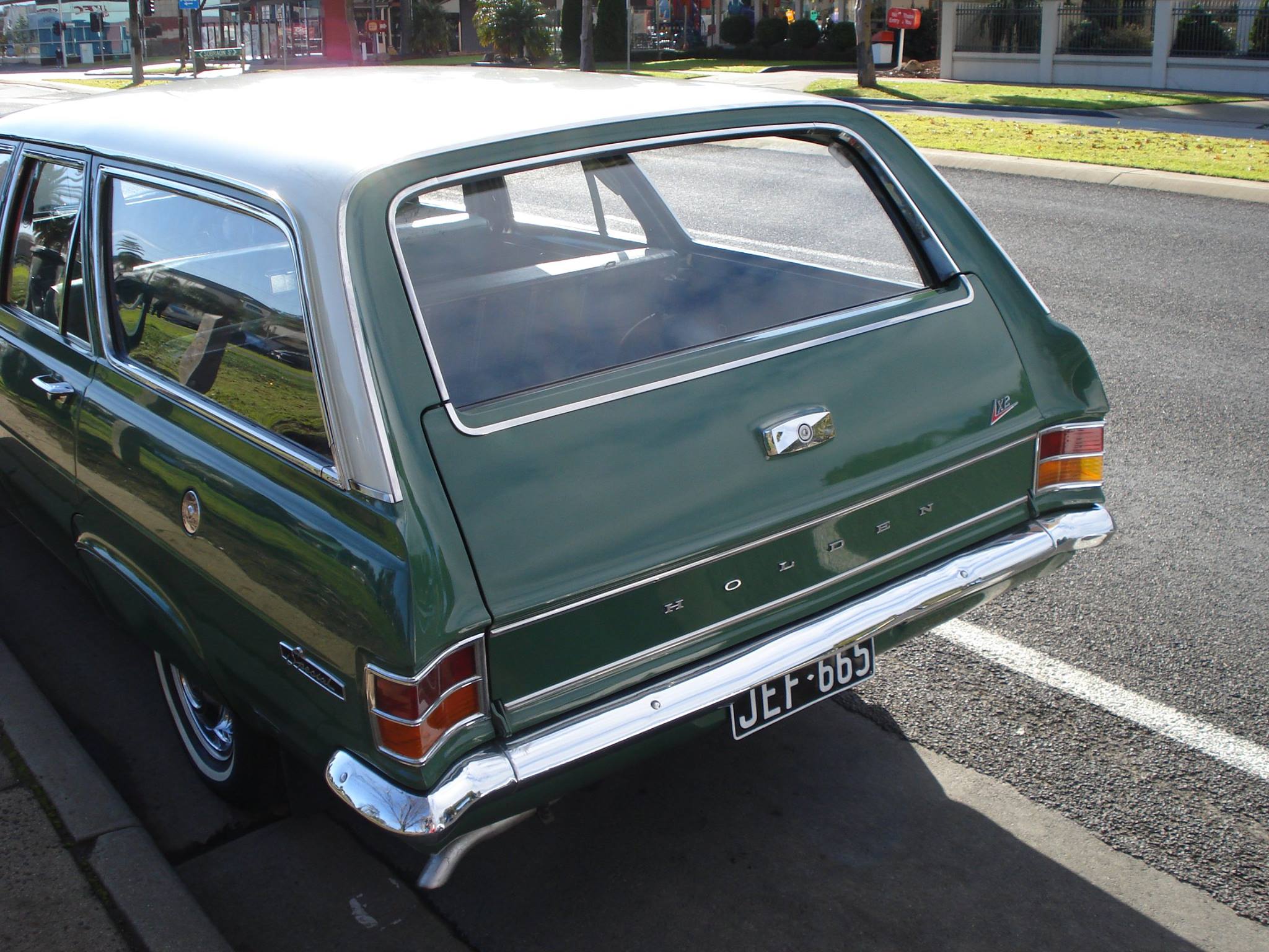 HD Holden in Fowlers Ivory over Seaton Green — Special Station Sedan