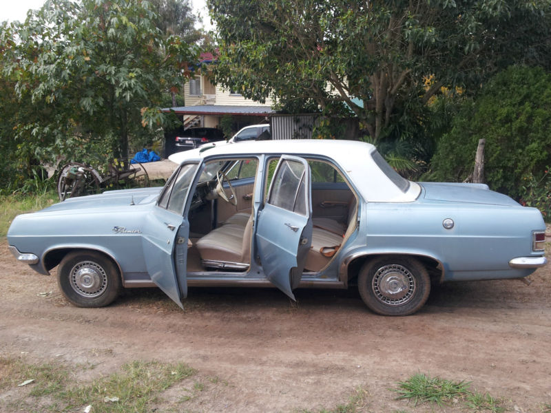 HD Holden in Fowlers Ivory over Aroona Blue Met — Premier Sedan