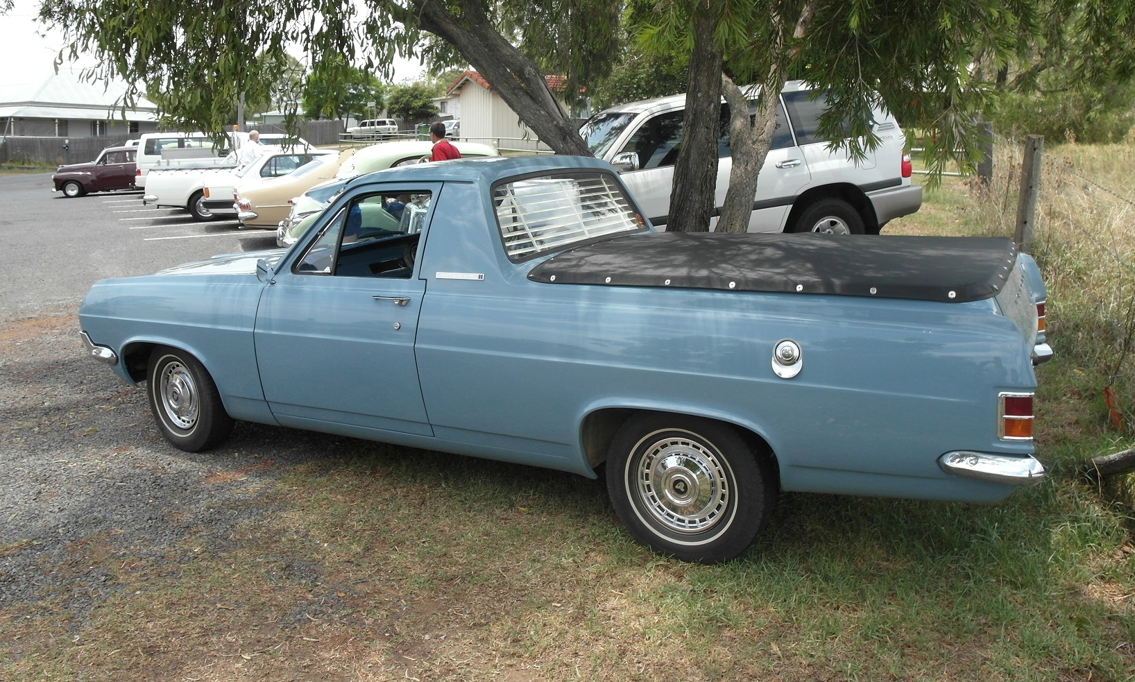 HD Holden in Corinth Blue — Coupe-Utility