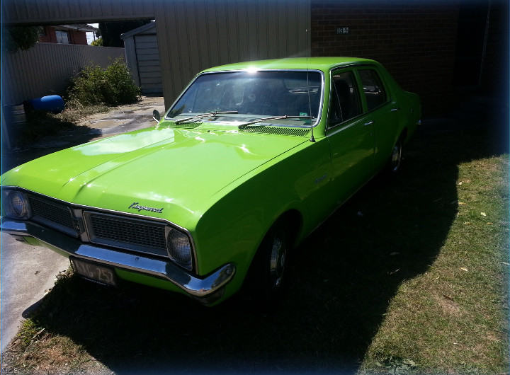 HG Holden in Lina Mint — Kingswood Sedan