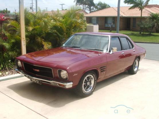 HQ Holden in Burgundy — Monaro GTS/4
