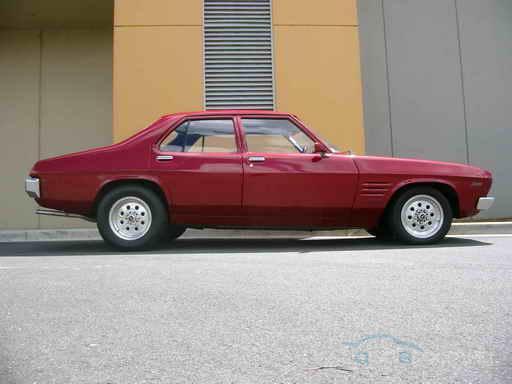HQ Holden in Burgundy — Monaro GTS/4