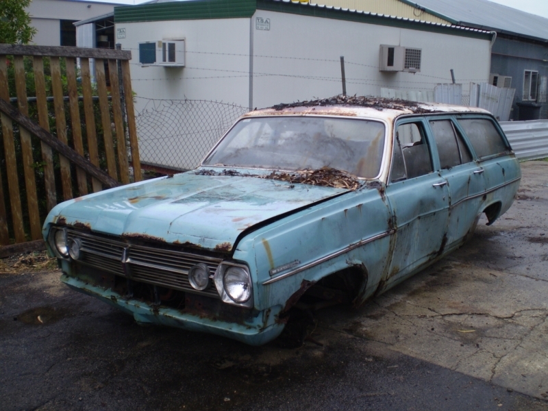 HR Holden in Grecian White over Alaskan Aqua — Premier Sedan