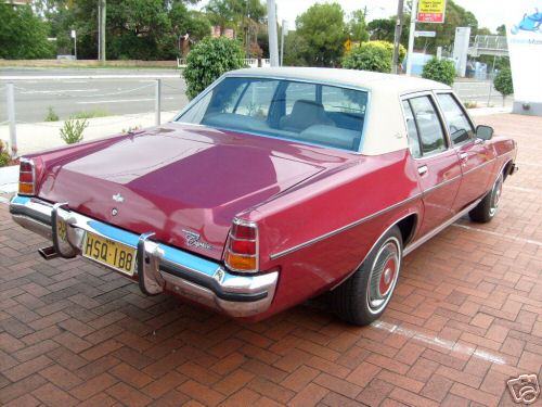 HX Holden in Cortez Red Met — Statesamn Caprice Sedan