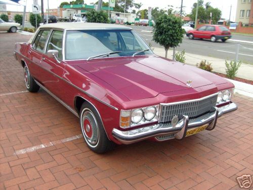 HX Holden in Cortez Red Met — Statesamn Caprice Sedan