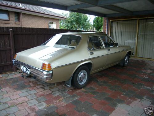 HX Holden in Antelope Met — Kingswood Sedan
