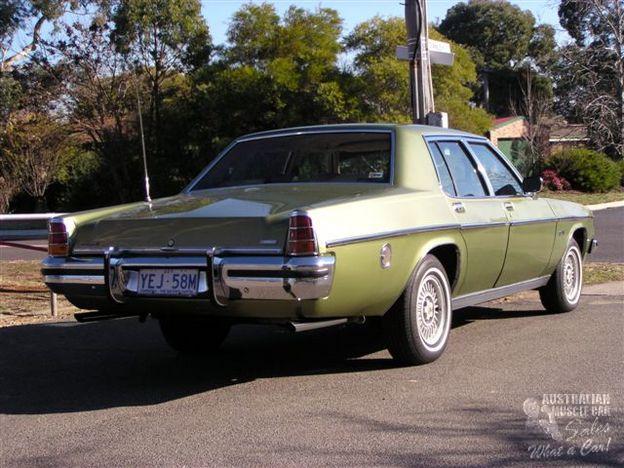 HZ Holden in Cypress Met — Statesman SLE Sedan