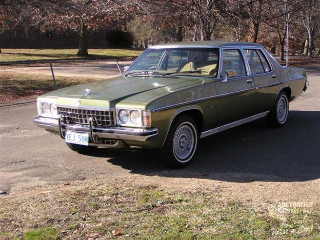 HZ Holden in Cypress Met — Statesman SLE Sedan