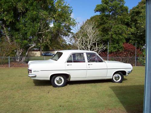 HD Holden in Fowlers Ivory — Special Sedan