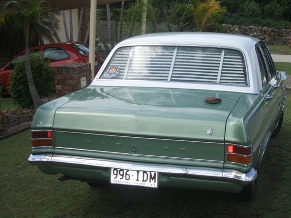 HD Holden in Fowlers Ivory over Merredin Green Met — Premier Sedan