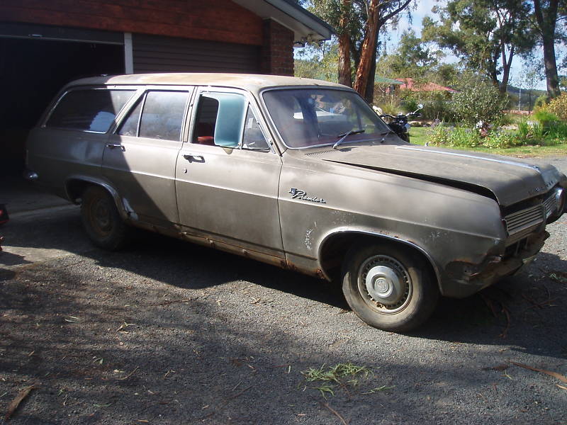 HD Holden in Tawny Grey Met — Premier Station Sedan