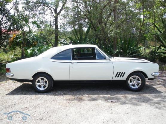 HG Holden in Kashmir White — Monaro GTS Coupe