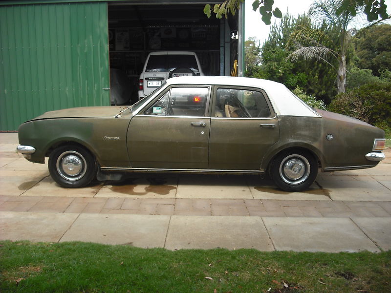 HG Holden in Kashmir White over Dark Olive — Kingswood Sedan